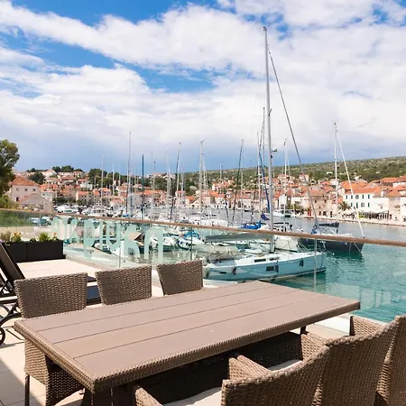 Aci Marina Milna Brac Milna (Brac)