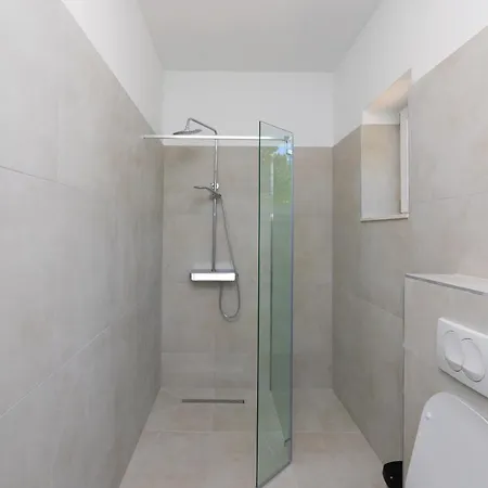 Aci Marina Milna Brac * Milna (Brac)